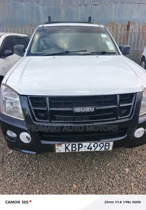Isuzu D-MAX 2011 White