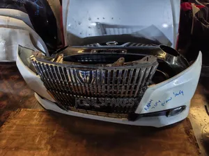 Toyota Noah Nosecut
