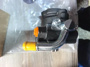 Power Steering Pump ya Toyota 1KZ kwa Prado 95 & Injini ya 1KD