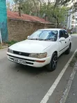 Toyota Corolla 2003 Nyeupe - 3
