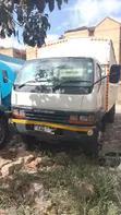Mitsubishi FH Lori la Mizigo Rigid Lililokusanywa Nchini - 1