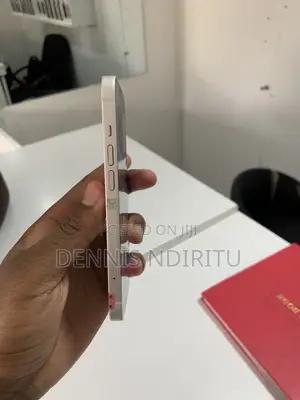 Apple iPhone 13 128GB Nyeusi