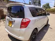 Toyota Ractis 2010 Nyeupe - 4