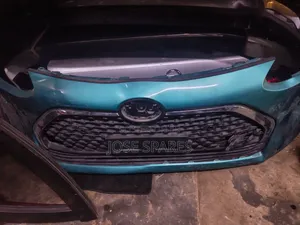 Toyota Sienta Nosecut