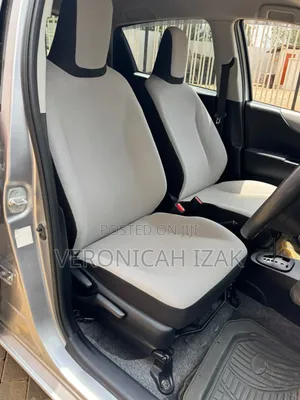 Toyota Vitz 2013 Zambarau