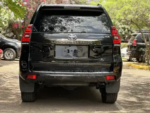 Toyota Land Cruiser Prado 2.8 TXL 2022 Black