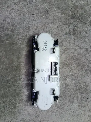 Honda CR-V AC Control Unit (RE4)