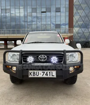Toyota Land Cruiser Prado 2005 Nyeupe