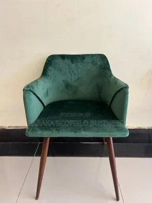 Green Velvet Upholstered Dining Chair with Curved Armrests