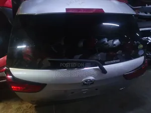 Toyota Fielder Tailgate