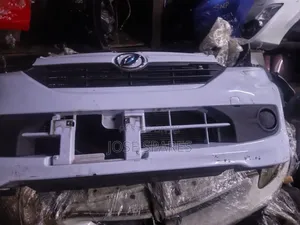 Daihatsu Mira Nosecut