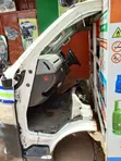Toyota Hiace 7L Box Nosecut - 3