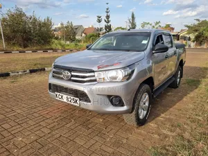 Toyota Hilux Double Cabin 2017 2.5L Diesel