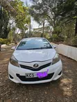 Toyota Vitz 2010 White - 1