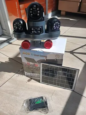 Kamera ya CCTV ya V380 Pro Triple Lens 4G Solar yenye Strobe