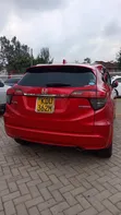 Honda Vezel 2019 Nyekundu - 3