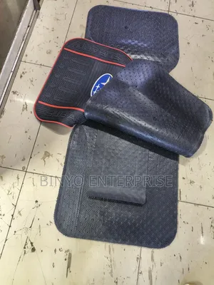 Set ya Vipande 5 vya Floor Mat za Gari - Mpya Kabisa