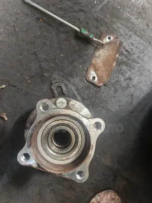 Mazda Demio 2006 Hubi ya Nyuma/Mbele (2WD/4WD)