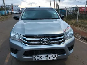 Toyota Hilux Revo Double Cab 2.4 Diesel 4WD 2017 Silver