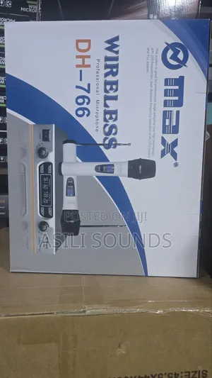 Omax 766 Wireless Microphone - Brand New
