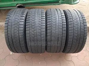 Matairi ya Pirelli 235/55R17 (Set ya 4)