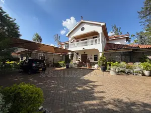 Nyumba ya Vyumba 5 vya Kulala ya Kupangisha Karen