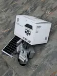 Kamera ya Usalama ya 4G ya Solar yenye Lensi Tatu na Paneli ya Nje - 1