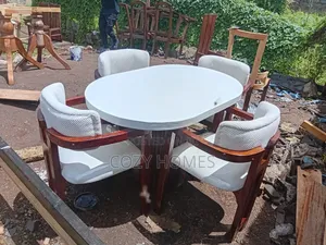 Curvy 4 Seater Dining Set - Brand New
