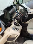 Toyota Sienta 1.5 FWD 2015 Yellow - 3