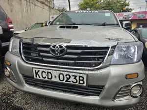 Toyota Hilux Double Cabin 2008 Silver