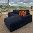 Cozy Premium Black Corduroy Sectional Couch - Ukubwa Maalum - 1