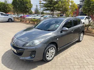 Mazda Axela 2012 Kijivu