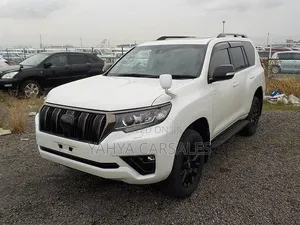 Toyota Land Cruiser Prado 2021 Nyeupe