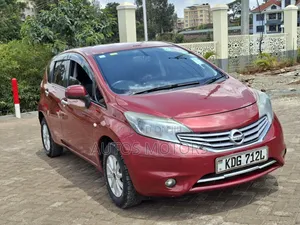 Nissan Note 1.2 Petrol 2015 Nyekundu