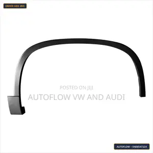 Volkswagen Tiguan 2007-2017 Front Right Fender Moulding