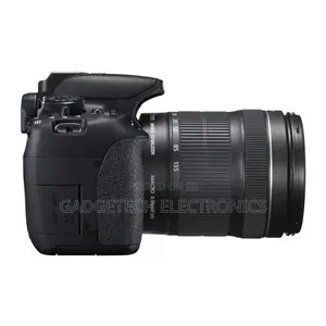 Canon EOS 700D Kamera ya DSLR