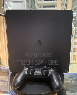PS4 Slim 500GB Iliyotumika na Kidhibiti Kimoja