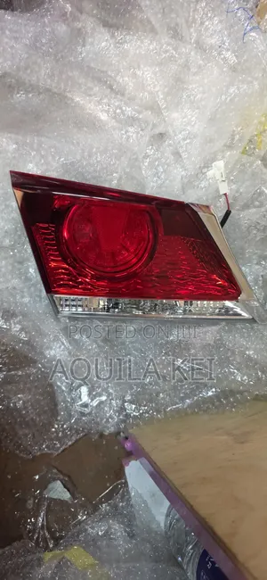 Toyota Crown Athlete 2014 Bootlights