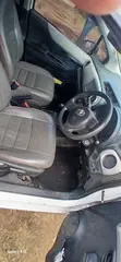 Toyota Vitz 2012 Nyeupe - 1