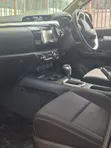Toyota Hilux 2.4 Diesel 2020 Nyeusi - 3