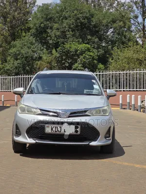 Toyota Corolla Fielder 2015