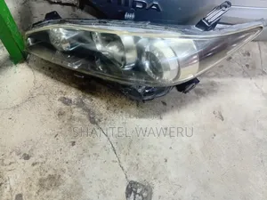 Taa ya Mbele ya Toyota Wish 2010 (Iliyotumika)