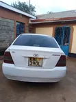 Toyota Corolla 2008 White - 3