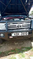 Toyota Land Cruiser Cygnus 2005 Nyekundu - 5