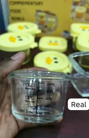 Vikombe 6 vya Chakula vya Bata Mdogo wa Njano