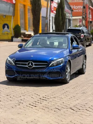 Mercedes-Benz C200 2019 Blue