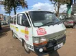 Toyota HiAce 2004 Nyeupe - 1