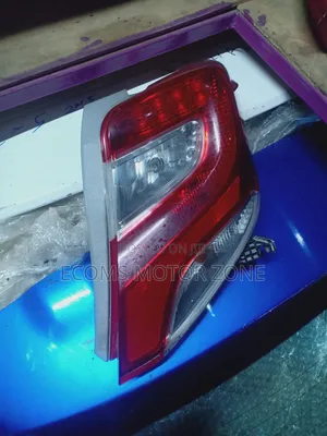 Taa ya Nyuma ya Toyota Vitz 2015