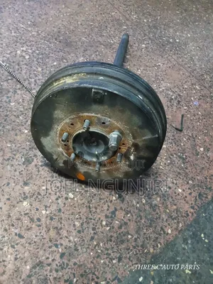 Toyota Hilux Rear Axel Complete (Used)