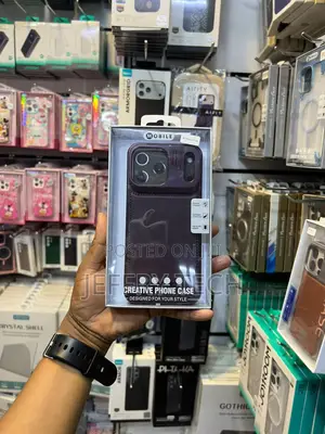 Kifaa cha Ngozi cha Zambarau/Burgundy kwa iPhone 17 Pro Max